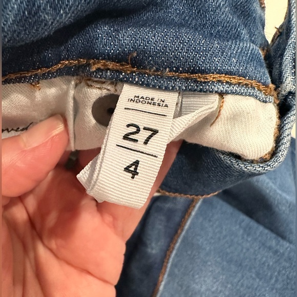 🌸Women’s mid rise LOFT stretch skinny jeans size 4 🌸 - Picture 6 of 7